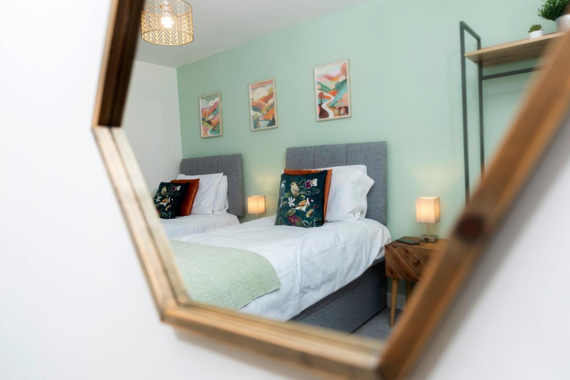Sheila'S Cottage Bowness Екстер'єр фото