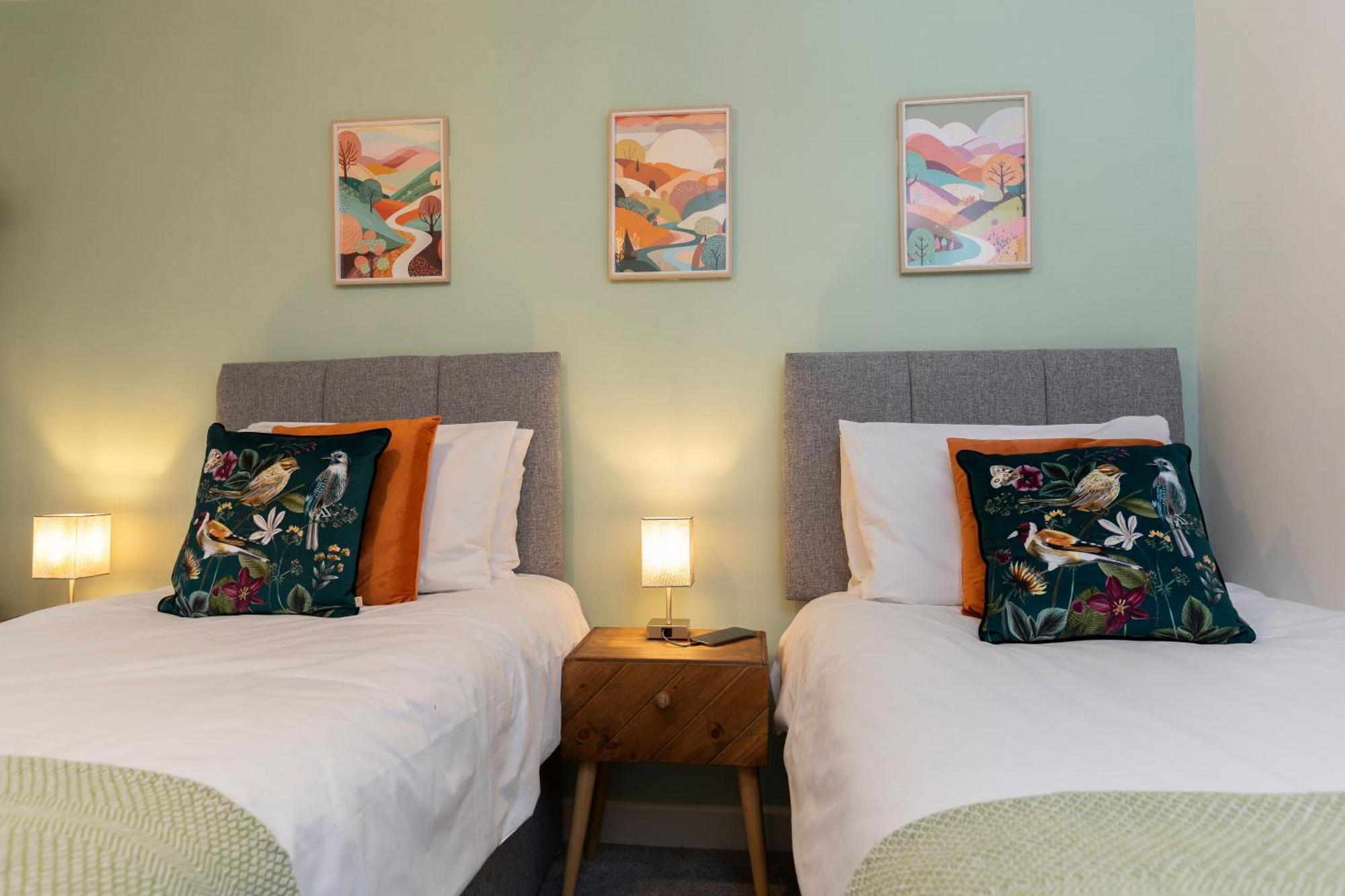 Sheila'S Cottage Bowness Екстер'єр фото
